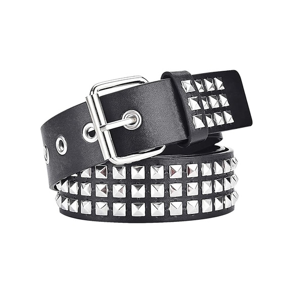 Accessories - Y2K NWOT Studded Adjustable Black Belt With Silver Studs